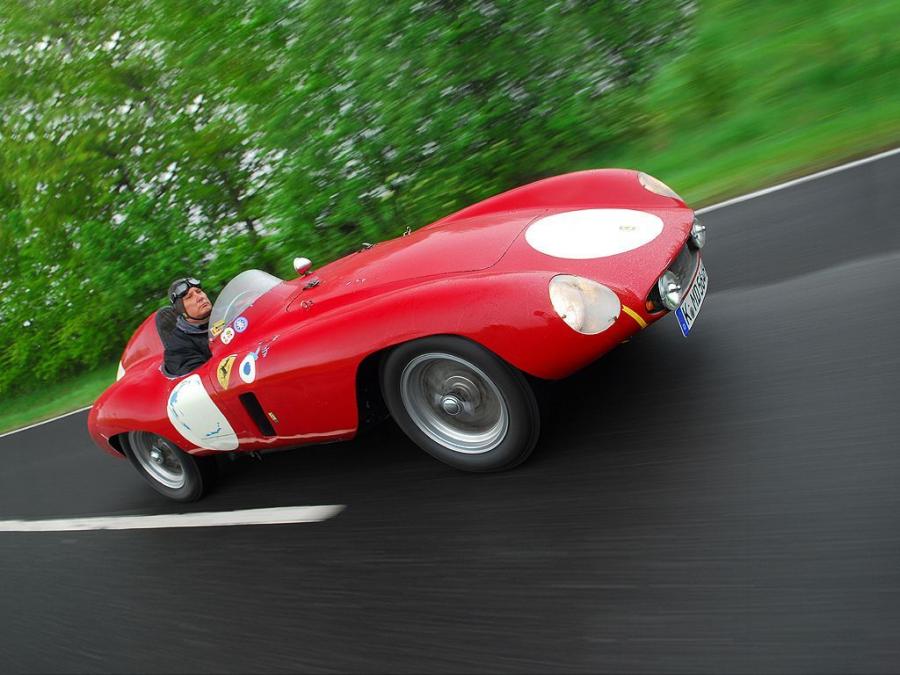  Ferrari 500 Mondial Scaglietti Spyder 1954 года  (фото 5 из 14)